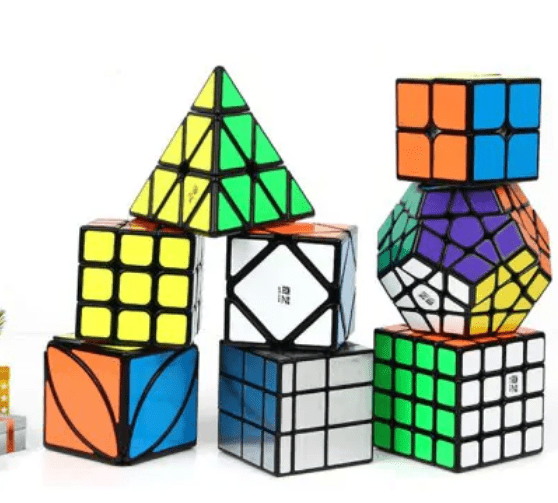 [PRE-ORDER] QiYi Luxurious Set (8 Cubes in 1) Speed Cube Puzzle Bundle - DailyPuzzles